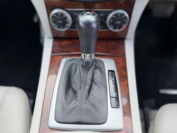 Mercedes-Benz C Class 2.1 C220 CDI Elegance Auto Euro 4 4dr