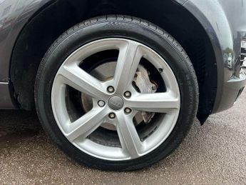 Audi Q7 3.0 TDI S line quattro 5dr