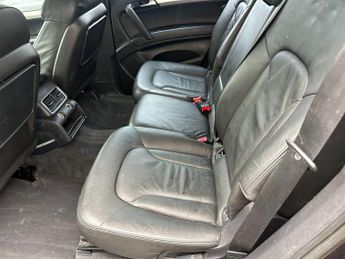 Audi Q7 3.0 TDI S line quattro 5dr