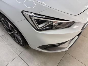 SEAT Leon 1.4 eHybrid 12.8kWh FR Sport DSG Euro 6 (s/s) 5dr