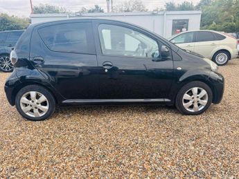 Toyota AYGO 1.0 VVT-i Fire Euro 5 5dr