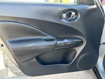 Nissan Juke 1.6 Tekna XTRON Euro 6 5dr