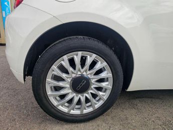 Fiat 500 1.2 Lounge Hatchback 3dr Petrol Dualogic Euro 6 (s/s) (69 bhp)