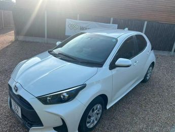 Toyota Yaris 1.5 VVT-h Design Hatchback 5dr Petrol Hybrid E-CVT Euro 6 (s/s) 