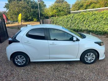 Toyota Yaris 1.5 VVT-h Design Hatchback 5dr Petrol Hybrid E-CVT Euro 6 (s/s) 
