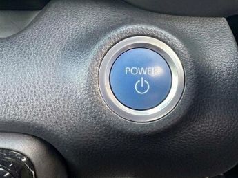 Toyota Yaris 1.5 VVT-h Design Hatchback 5dr Petrol Hybrid E-CVT Euro 6 (s/s) 