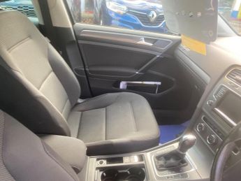 Volkswagen Golf 2.0 TDI BlueMotion Tech SE DSG Euro 5 (s/s) 5dr