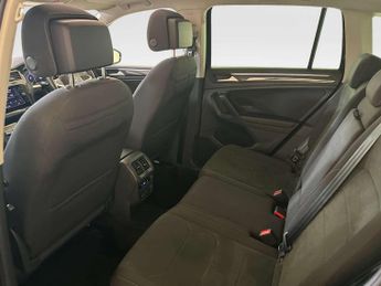 Volkswagen Tiguan 1.4 TSI 13kWh Elegance SUV 5dr Petrol Plug-in Hybrid DSG Euro 6 