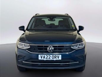 Volkswagen Tiguan 1.4 TSI 13kWh Life SUV 5dr Petrol Plug-in Hybrid DSG Euro 6 (s/s