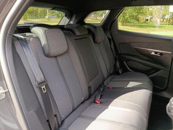 Peugeot 3008 1.6 13.2kWh Allure Premium + SUV 5dr Petrol Plug-in Hybrid e-EAT