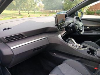 Peugeot 3008 1.6 13.2kWh Allure Premium + SUV 5dr Petrol Plug-in Hybrid e-EAT