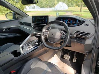 Peugeot 3008 1.6 13.2kWh Allure Premium + SUV 5dr Petrol Plug-in Hybrid e-EAT