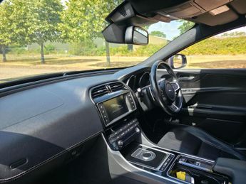 Jaguar XE 2.0i R-Sport Auto Euro 6 (s/s) 4dr