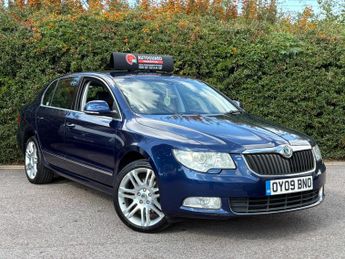 Skoda Superb 2.0 TDI Elegance DSG Euro 4 5dr