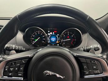 Jaguar F-PACE 2.0 D240 R-Sport Auto AWD Euro 6 (s/s) 5dr
