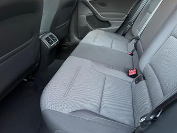 Volkswagen Golf 1.6 TDI BlueMotion Tech Match DSG Euro 5 (s/s) 5dr