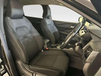 Nissan Qashqai 1.3 DIG-T MHEV N-Connecta SUV 5dr Petrol Hybrid Manual Euro 6 (s