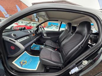 Smart fortwo 1.0 MHD Pulse Coupe 2dr Petrol SoftTouch Euro 5 (s/s) (71 bhp)