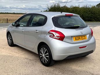 Peugeot 208 1.4 HDi Access+ Euro 5 5dr