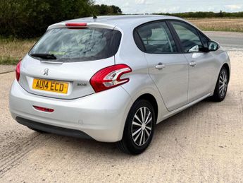Peugeot 208 1.4 HDi Access+ Euro 5 5dr
