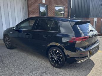 Volkswagen Golf 1.5 eTSI MHEV Style DSG Euro 6 (s/s) 5dr
