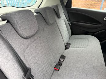 Renault Zoe R135 52kWh Iconic Hatchback 5dr Electric Auto (i, Rapid Charge) 