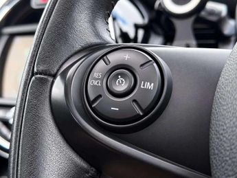 MINI Hatch 1.5 Cooper D Hatchback 5dr Diesel Auto Euro 6 (s/s) (116 ps)