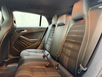Mercedes-Benz CLA 2.1 CLA200d Sport Shooting Brake 7G-DCT Euro 6 (s/s) 5dr