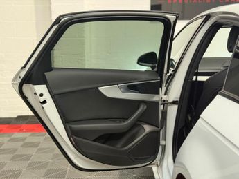 Audi A4 2.0 TDI S line S Tronic quattro Euro 6 (s/s) 4dr