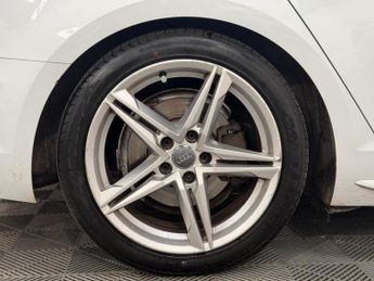 Audi A4 2.0 TDI S line S Tronic quattro Euro 6 (s/s) 4dr
