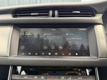 Jaguar XF 2.0d Portfolio Auto Euro 6 (s/s) 4dr