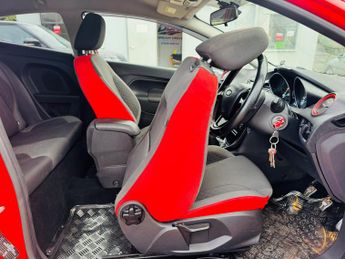 Ford Fiesta 1.0T EcoBoost Zetec S Red Edition Euro 5 (s/s) 3dr
