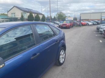 Ford Focus 1.4 Studio 5dr