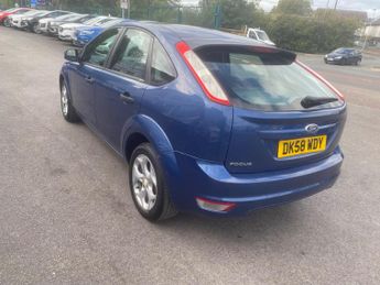 Ford Focus 1.4 Studio 5dr
