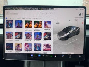 Tesla Model Y 84.7kWh (Dual Motor) Long Range Auto 4WDE 5dr