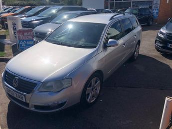 Volkswagen Passat 2.0 TDI Sport DSG Euro 4 5dr