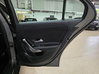 Mercedes-Benz A Class 1.5 A180d Sport 7G-DCT Euro 6 (s/s) 5dr