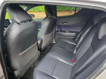 Toyota C-HR 1.8 VVT-h Dynamic CVT Euro 6 (s/s) 5dr