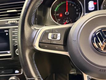 Volkswagen Golf 1.4 TSI GTE DSG Euro 6 (s/s) 5dr
