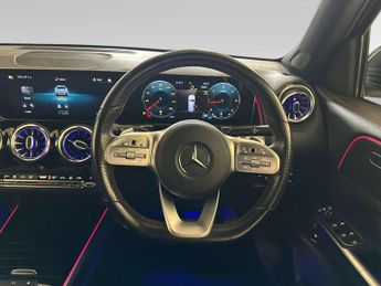 Mercedes-Benz GLB 2.0 GLB220d AMG Line (Premium) SUV 5dr Diesel 8G-DCT 4MATIC Euro