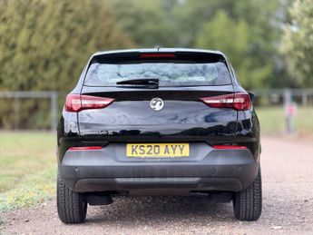 Vauxhall Grandland X 1.2 Turbo SE Auto Euro 6 (s/s) 5dr