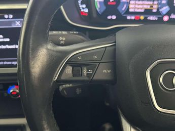 Audi Q3 1.4 TFSIe 45 Technik SUV 5dr Petrol Plug-in Hybrid S Tronic Euro
