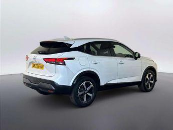 Nissan Qashqai 1.3 DIG-T MHEV N-Connecta SUV 5dr Petrol Hybrid Manual Euro 6 (s