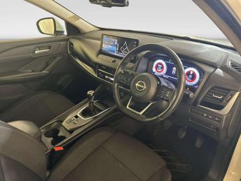 Nissan Qashqai 1.3 DIG-T MHEV N-Connecta SUV 5dr Petrol Hybrid Manual Euro 6 (s