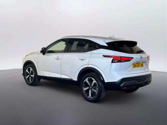 Nissan Qashqai 1.3 DIG-T MHEV N-Connecta SUV 5dr Petrol Hybrid Manual Euro 6 (s
