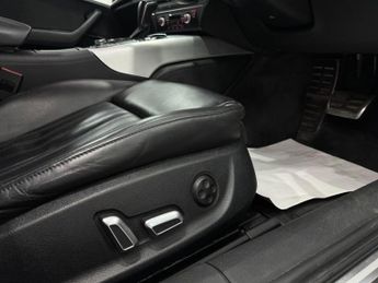 Audi A6 Saloon 2.0 TDI ultra S line S Tronic Euro 6 (s/s) 4dr