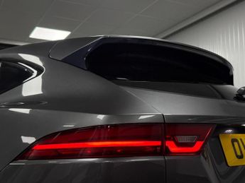 Jaguar E-PACE 2.0 D240 R-Dynamic HSE Auto AWD Euro 6 (s/s) 5dr