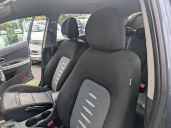Kia Ceed 1.6 CRDi 2 Auto Euro 5 5dr