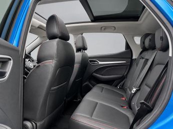 MG MG ZS 72.6kWh Trophy Long Range Auto 5dr