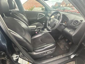 Toyota RAV4 2.2 D-4D XT-R 4WD Euro 5 5dr